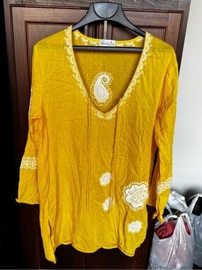 Mud Pie Bag Lady Yellow White Embroidered Paisley Beach Cover Up Tunic Sz L